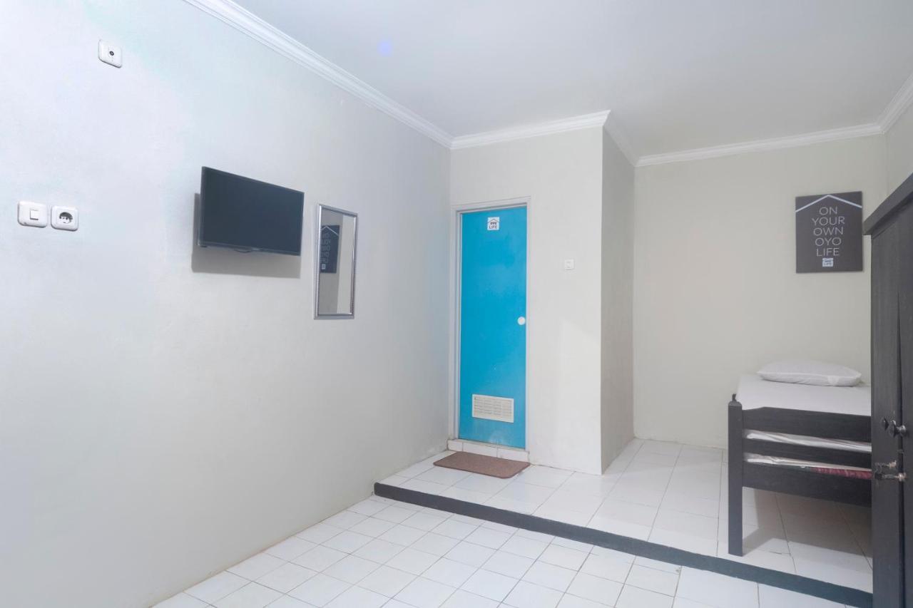 Oyo Life 3034 Taman Melati Ξενοδοχείο Depok Εξωτερικό φωτογραφία